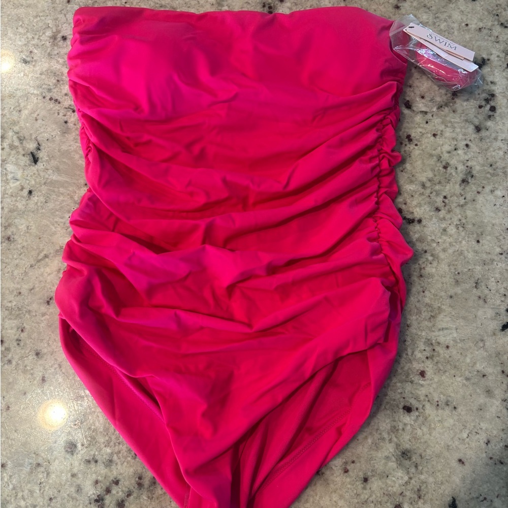 Victoria’s Secret one piece Swimsuit ruched large NWT pink